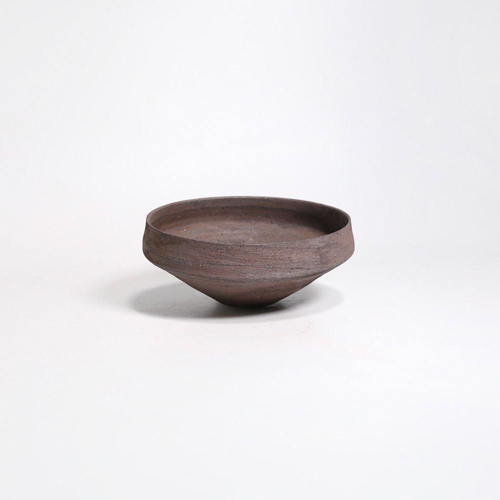 二階堂明弘 やきしめドラ鉢 白 Φ17cm （おまかせ）