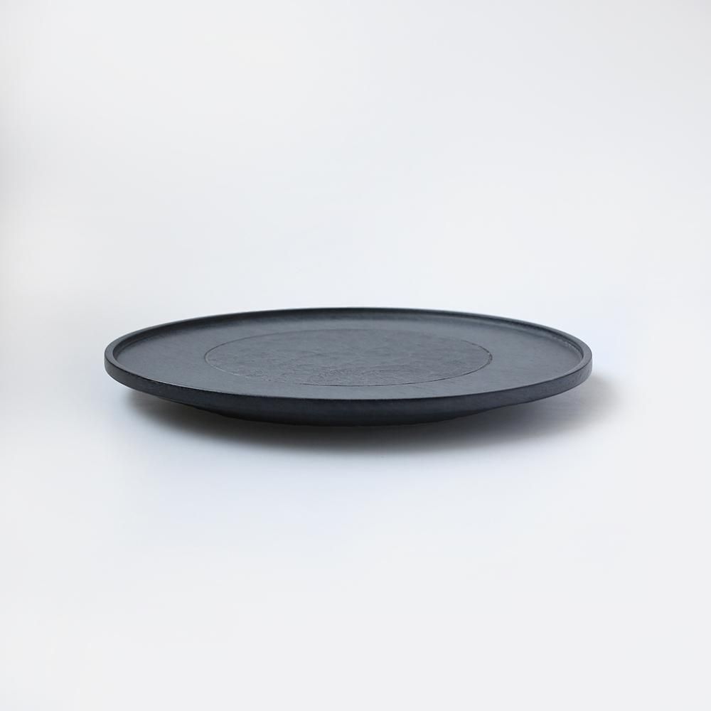 吉田 欣司 _ 彫分け丸盆（白漆） - NODE