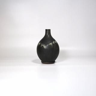 vaseman _ H1black