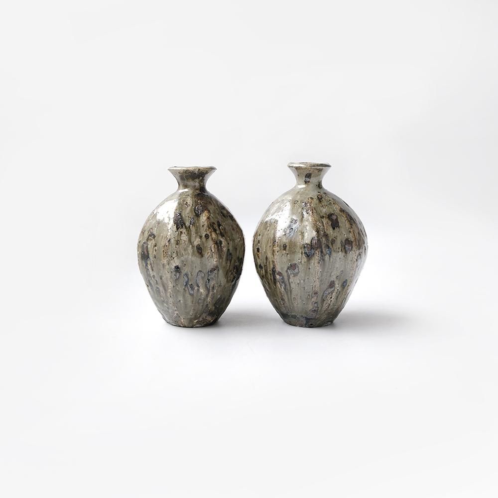 小野 象平 _ 一輪挿し（白化粧） - NODE