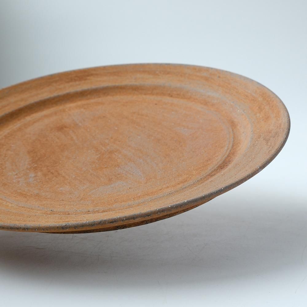 二階堂明弘　焼締リム皿 二階堂 明弘 _ 焼締め リムプレート（赤） - NODE