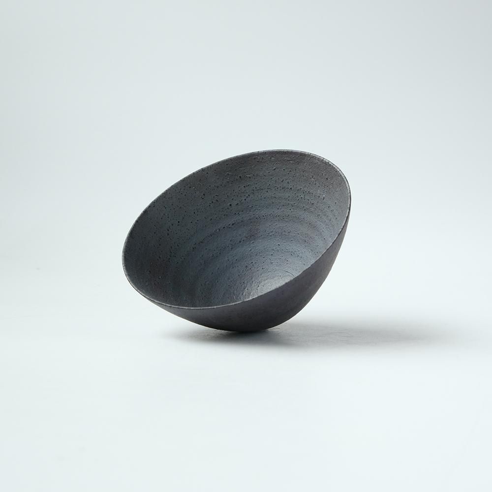 二階堂 明弘 _ 錆器 碗 - NODE