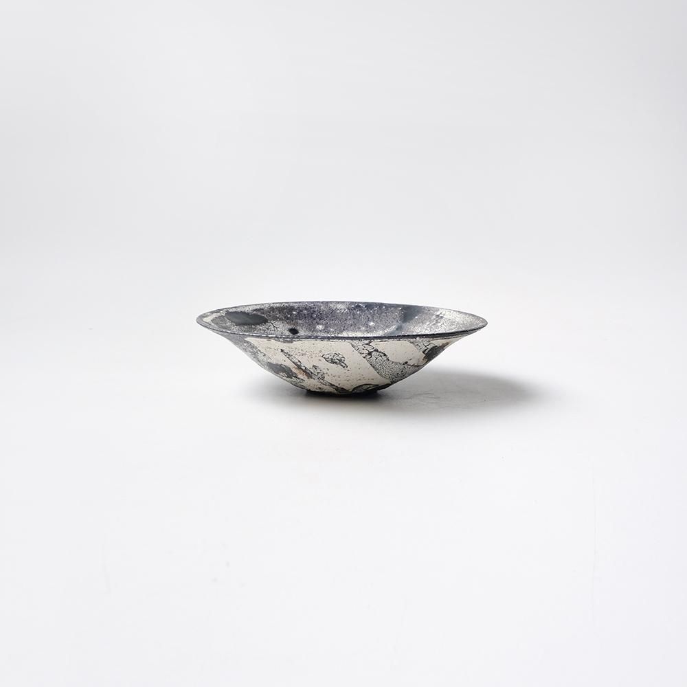 二階堂明弘さん玉殻中鉢　１個 二階堂 明弘 _ 玉殻 平鉢（白） - NODE