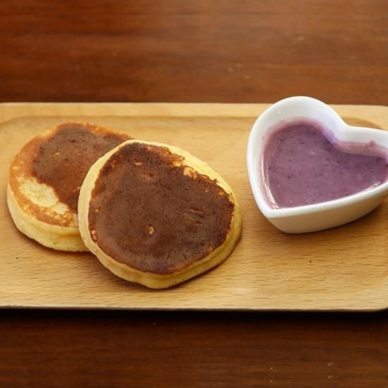 自家製甘酒のパンケーキ ブルーベリー添え 犬用 ドッグフード ドッグメニューならandycafe アンディカフェ 自家製甘酒のパンケーキ ブルーベリー添え 犬用 ドッグフード ドッグメニューならandycafe アンディカフェ