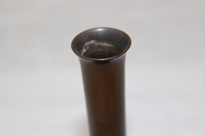 D-385砂張銅華式鶴首花瓶一 錺鋳物師 金谷五郎三郎造 - 石川県