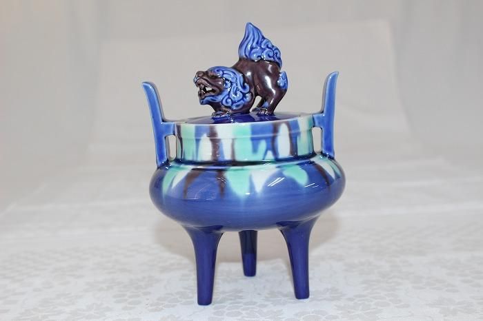 人間国宝 三代徳田八十吉 碧明釉三足香炉 九谷焼 人間国宝 三代徳田八十吉 碧明釉三足香炉 九谷焼