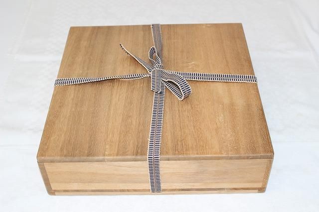 お値下げしました、九谷　六角人物・桐文　盃 K-1561九谷焼五彩染付鯛釣漁師文七寸深皿一 九谷印 - 石川県金沢