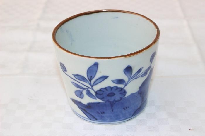 B-697伊万里焼古染付花鳥文蕎麦猪口一 - 石川県金沢の骨董品のお B-697伊万里焼古染付花鳥文蕎麦猪口一 - 石川県金沢の骨董品のお