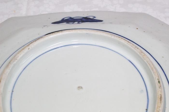 A-1312伊万里焼染錦花篭花蝶文飾角皿一 - 石川県金沢の骨董品の