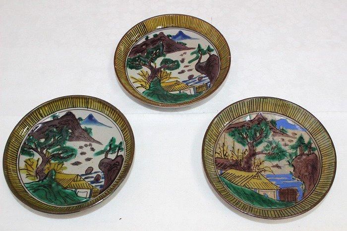 B-842九谷焼松山窯青手風景文3寸半小皿全3客揃え角福印 - 石川