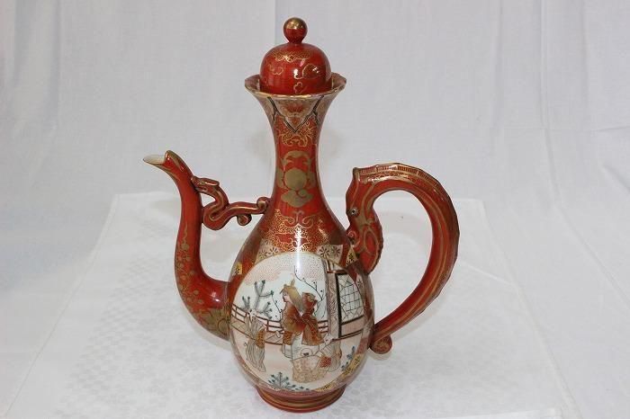 K649⭐︎赤絵 花に丸唐草文 六角 酒注ぎ 木箱付 酒器 骨董 赤絵牡丹蓮華唐草文鉢｜陶磁｜コレクション｜大和文華館