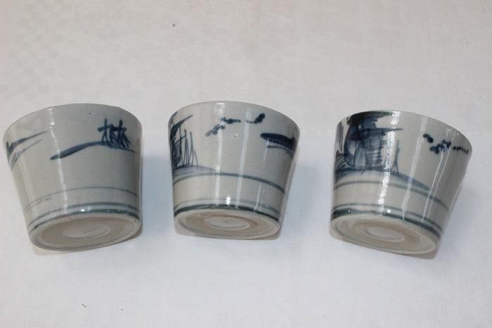 856『麦わら 角型 猪口』　/骨董品 古美術 古道具 アンティーク 骨董 アンティーク 古伊万里 染付 蛸唐草文様 蕎麦猪口 輪花縁