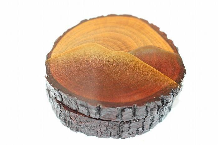 茶道具【峯坊】(作)の『筆柿 蒔絵 朱 刷目 棗』共箱※美品　柿の季語は秋 茶道具【峯坊】(作)の『筆柿 蒔絵 朱 刷目 棗』共箱※美品 柿の