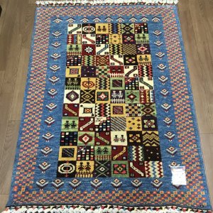 手織りトルコ絨毯<br>約135×100�