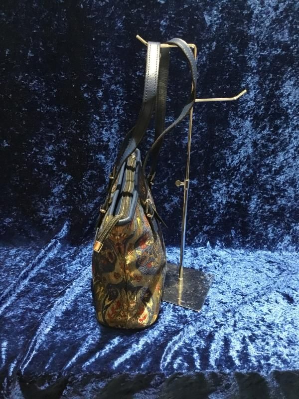 ペルシャ絨毯専門店 ギャッベ トルコ雑貨&キリムなど/アート