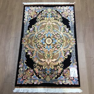 ペルシャ絨毯 クムシルク<br>約91x58cm