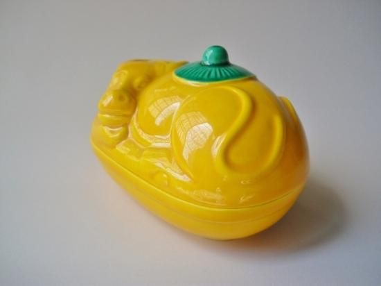 黄交趾 笠牛香合 (共箱) 中村翠嵐 - 茶道具販売 栗林園 黄交趾 笠牛香合 (共箱) 中村翠嵐 - 茶道具販売 栗林園