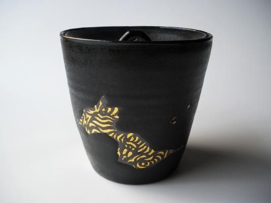2024激安通販 お茶道具 俯せ 金彩紋水指真塗蓋つき 木箱入り 工芸品