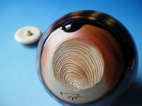 茶道具　茶入　唐津焼（朝鮮唐津）鏡山窯　井上東也作　共箱付 唐津焼 茶入 (共箱)井上東也 - 茶道具販売 栗林園
