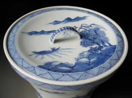 染付 山水絵末広水指 (共箱)三代 紫翠窯 西村徳泉 - 茶道具販売 染付 山水絵末広水指 (共箱)三代 紫翠窯 西村徳泉 - 茶道具販売