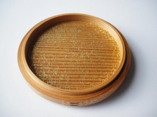 菊置上 木地曲香合 (共箱)初代 橋村萬象 - 茶道具販売 栗林園 菊置上 木地曲香合 (共箱)初代 橋村萬象 - 茶道具販売 栗林園
