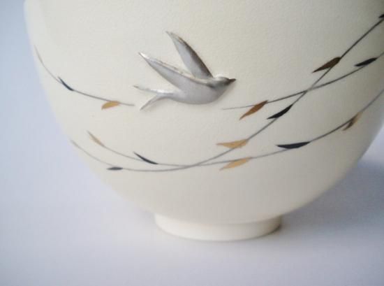 浮彫 柳に燕絵茶碗 (共箱)今岡三四郎 - 茶道具販売 栗林園