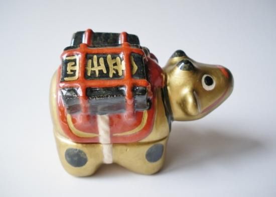 金べこ 香合 (共箱)伊東桂楽 - 茶道具販売 栗林園