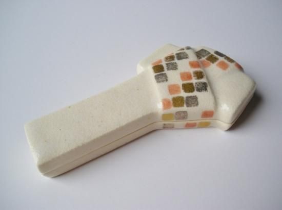 結び文香合 (共箱)今岡三四郎 - 茶道具販売 栗林園 結び文香合 (共箱)今岡三四郎 - 茶道具販売 栗林園