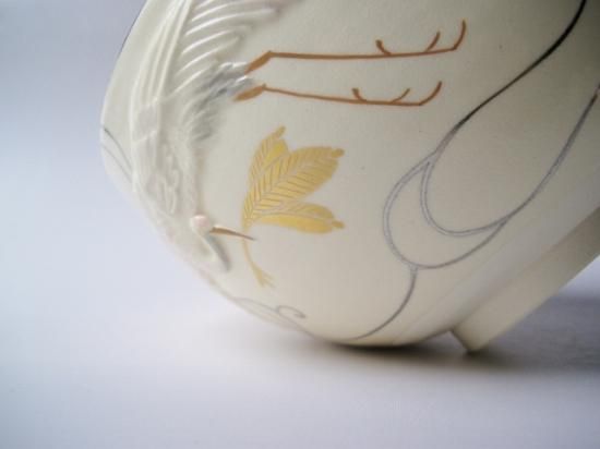 浮彫 松喰鶴絵茶碗 (共箱)今岡三四郎 - 茶道具販売 栗林園