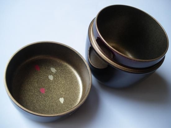 溜塗 雪花蒔絵中棗 (紙箱)東雲 - 茶道具販売 栗林園