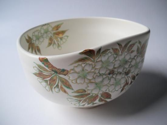 白灰釉 御衣黄桜絵茶碗 (共箱)中村良二 - 茶道具販売 栗林園