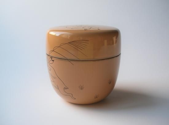 白漆 高山寺兎蒔絵中棗 (紙箱) - 茶道具販売 栗林園 白漆 高山寺兎蒔絵中棗 (紙箱) - 茶道具販売 栗林園