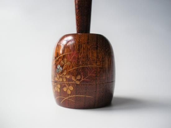 秋草蒔絵欅 砧香合 (共箱)田中宗凌 - 茶道具販売 栗林園 秋草蒔絵欅 砧香合 (共箱)田中宗凌 - 茶道具販売 栗林園
