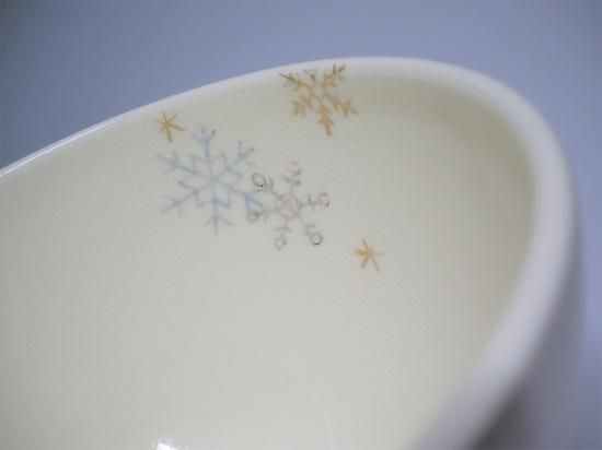 浮彫 雪にスケート靴茶碗 (共箱)今岡三四郎 - 茶道具販売 栗林園 浮彫 雪にスケート靴茶碗 (共箱)今岡三四郎 - 茶道具販売 栗林園