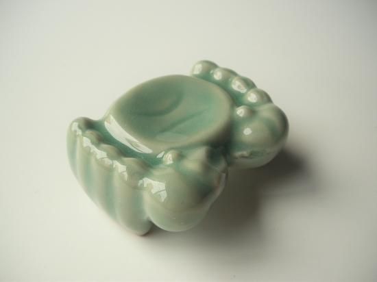 茶道具　香道具　蓋置　置物  カニ   陶磁器 装飾品 現代工芸品美術品 置物 青磁 蟹蓋置 (箱なし) - 茶道具販売 栗林園