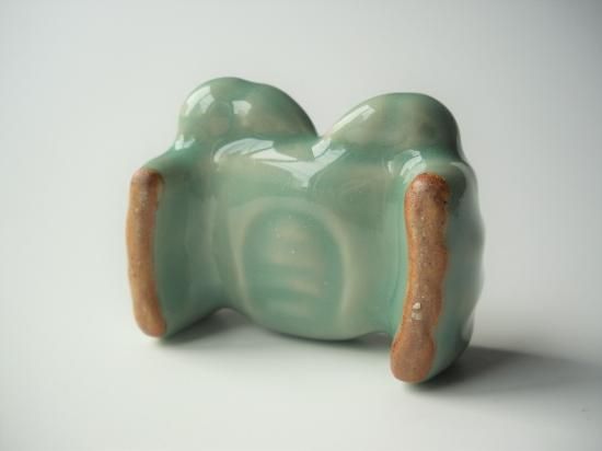 茶道具　香道具　蓋置　置物  カニ   陶磁器 装飾品 現代工芸品美術品 置物 茶器/茶道具 蓋置】 赤楽焼き 蟹 赤 川崎和楽作 （7種蓋置の内の