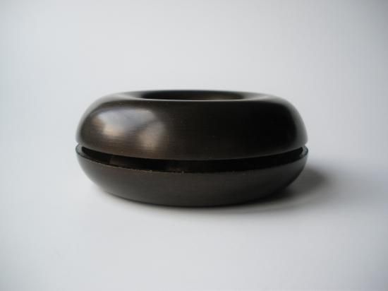 唐銅 駅鈴蓋置 (紙箱) - 茶道具販売 栗林園 唐銅 駅鈴蓋置 (紙箱) - 茶道具販売 栗林園