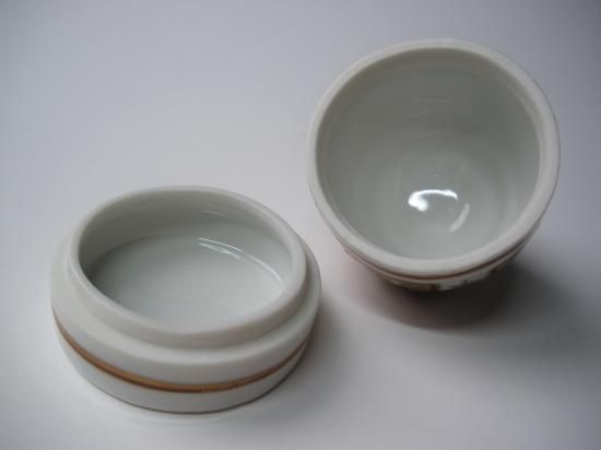 色絵 釣鐘香合 (共箱)高野昭阿弥 - 茶道具販売 栗林園