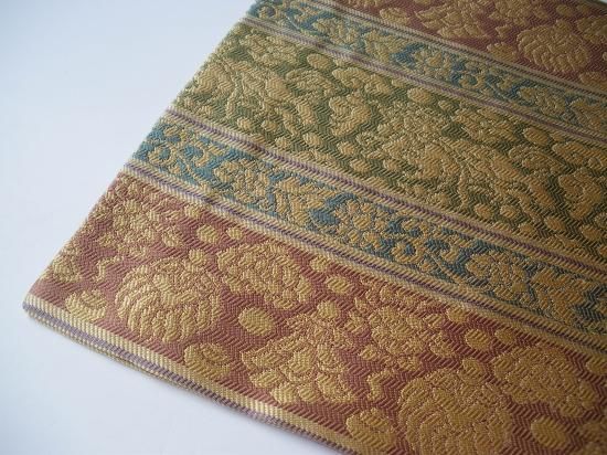 蜀巴織 玉取獅子瓔珞文紹巴 古帛紗 (畳紙)豊律 - 茶道具販売 栗林園