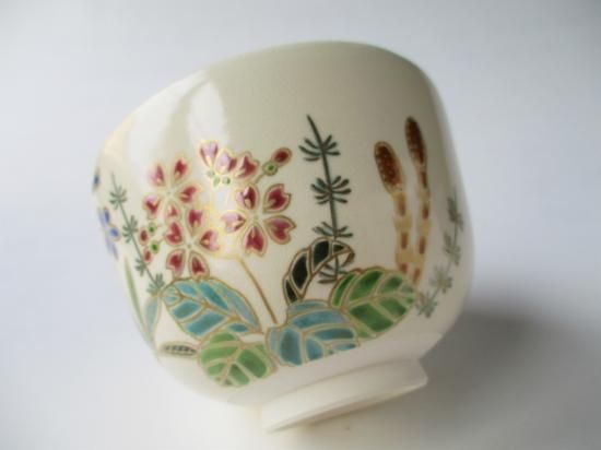 色絵 春野茶碗 (共箱)福本未来 - 茶道具販売 栗林園 色絵 春野茶碗 (共箱)福本未来 - 茶道具販売 栗林園