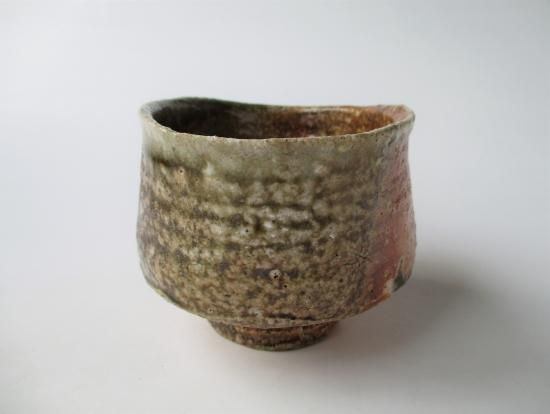 信楽焼 沓茶碗 (共箱)奥田英山 - 茶道具販売 栗林園 信楽焼 沓茶碗 (共箱)奥田英山 - 茶道具販売 栗林園