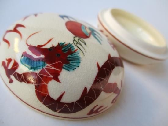 干支「辰」 龍絵香合 (紙箱) - 茶道具販売 栗林園