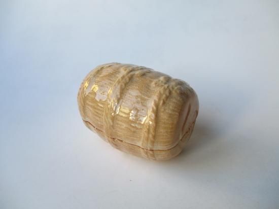 萩焼 俵香合 (共箱)十二代 田原陶兵衛 - 茶道具販売 栗林園 萩焼 俵香合 (共箱)十二代 田原陶兵衛 - 茶道具販売 栗林園
