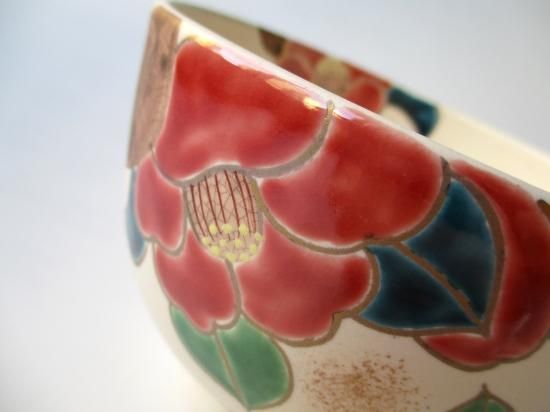 白釉 椿絵茶碗 (紙箱)水出宗絢 - 茶道具販売 栗林園