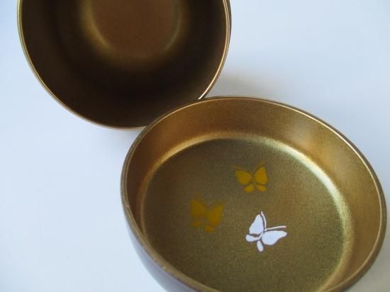 溜塗 春草蒔絵中棗 (紙箱)東雲 - 茶道具販売 栗林園 溜塗 春草蒔絵中棗 (紙箱)東雲 - 茶道具販売 栗林園