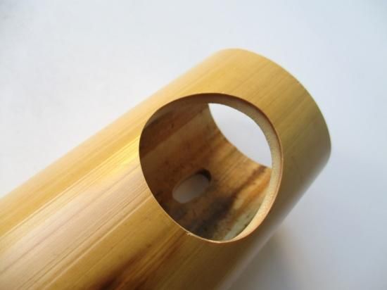 送料無料　音羽山六 珎竹林造　蛍嵌入竹圓窓花入 時代茶道具　★珍品茶道具★ 送料無料 音羽山六 珎竹林造 蛍嵌入竹圓窓花入 時代茶道具 ☆珍品