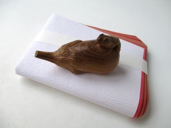 桑材 雨あがり香合 (共箱)森清映仁 - 茶道具販売 栗林園