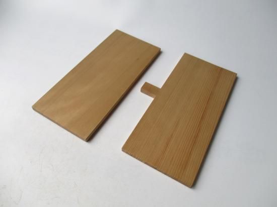 利休好写 檜木地 釣瓶水指 (紙箱) - 茶道具販売 栗林園 利休好写 檜木地 釣瓶水指 (紙箱) - 茶道具販売 栗林園
