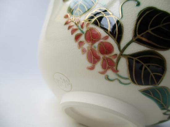 色絵 葛茶碗 (共箱)福本未来 - 茶道具販売 栗林園 色絵 葛茶碗 (共箱)福本未来 - 茶道具販売 栗林園