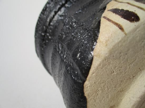 黒織部茶碗 (共箱)通次廣 - 茶道具販売 栗林園